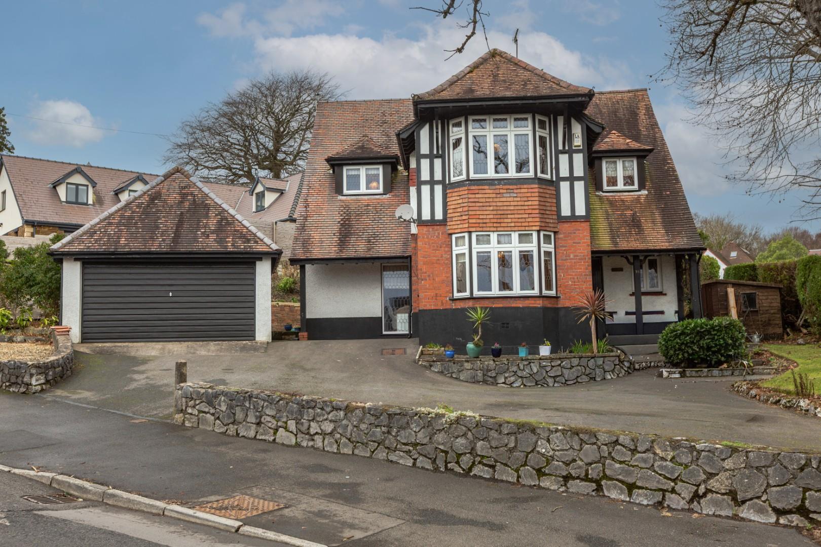 West Cross Lane, West Cross, Swansea, SA3 5LS